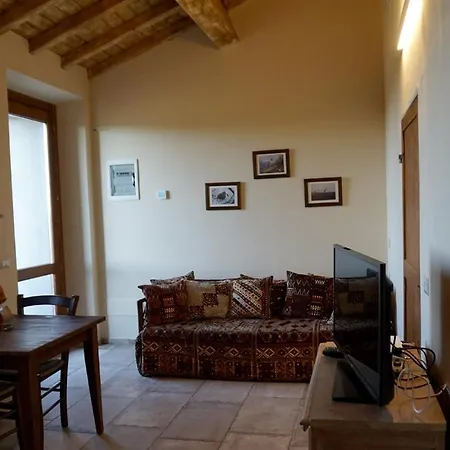 Agriturismo Cheloni Guasticce Exterior foto